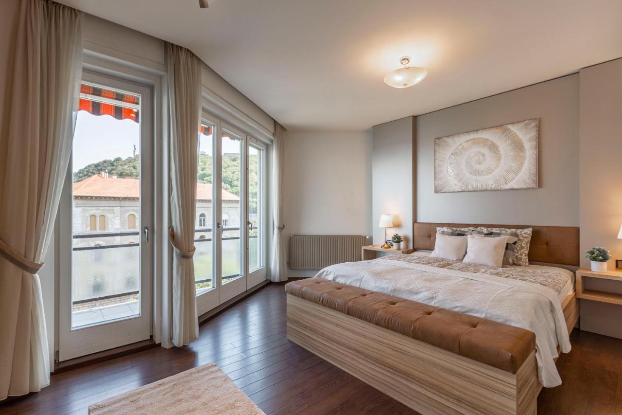 Luxury Residence With A Beautiful View For The Danube River Будапеща Екстериор снимка